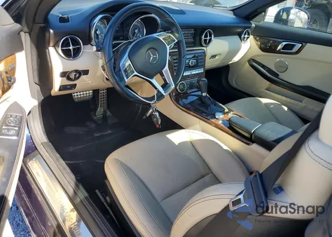 2015 Mercedes-Benz Slk 250 z USA, uszkodzony, nr VIN WDDPK4HA5FF106100